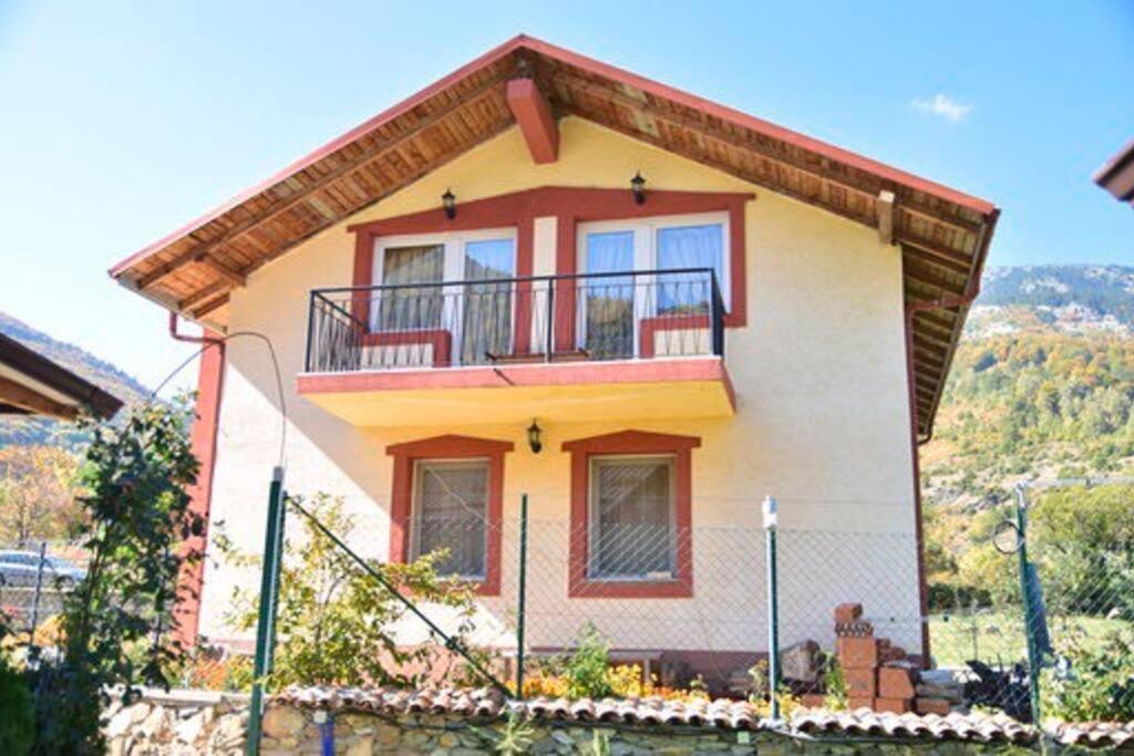 Kiko Mountain Village Villa Bitola